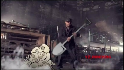 Eminem ft. Royce Da 5'9 - Fast Lane Hd Official Video
