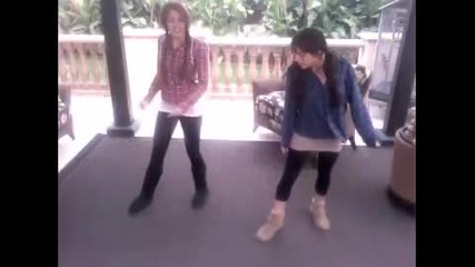 Miley & Mandy Show! Hoedown Throwdown!
