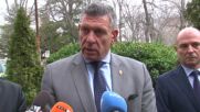 Задържаха криминално проявен с тефтери с имена и големи суми пари в Ботевград