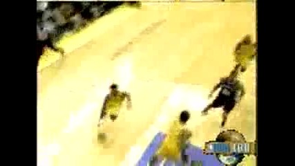Kobe Bryant - Забивка през Jackson