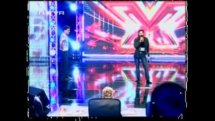 Този мъж пее като пиян, смях!x Factor