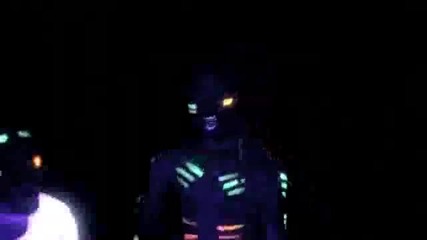 Madcon feat Ameerah - Freaky like me 