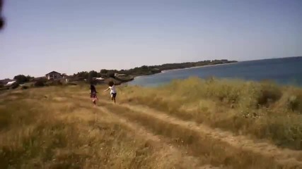избягай от скуката
