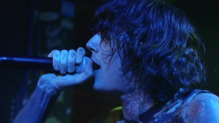 Bring Me The Horizon - True Friends ( Live)