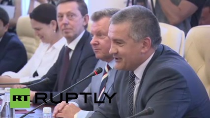 Russia: French MP Mariani meets with Crimean PM in Simferopol