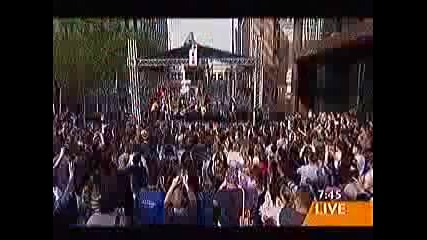 Kelly Clarkson One Minute Live September 30, 2007 Sunrise 