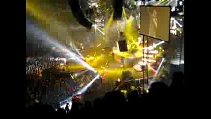 Guns n Roses - You Could Be Mine ( Live Calgary , Alberta Canada 16 / 01 / 2010 ) 