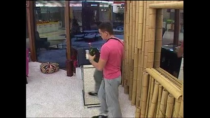 Big Brother 2012 - Барманът