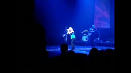 Kelly Clarkson Addicted Live Gibson Amphitheatre 2007 