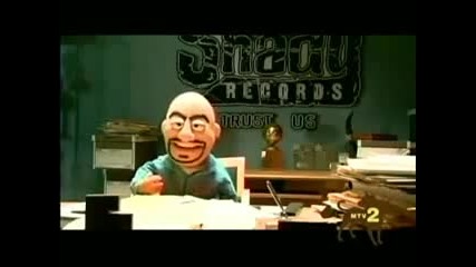 eminem making of (ass like that) , funny video with the puppe 
