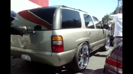 Side Mirror snaps from Bass - 4 18s 20, 000watts 