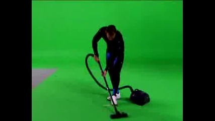 Rooney Може Всичко, Не Само Футбол