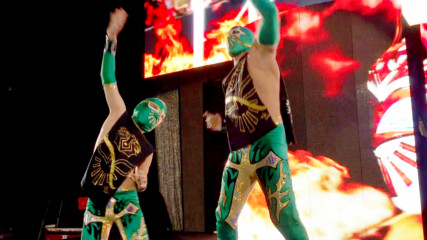 Sin Cara makes his entrance with his son and visits an Eddie Guerrero mural