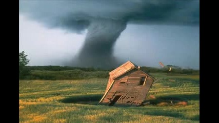 Направо може да те отнесе !!! Tornado 