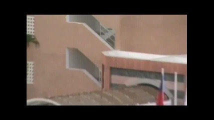 Demi Lovato saludando a sus fans en Iquique, Chile