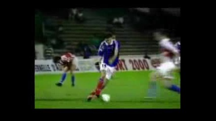 Maradona Vs Ronaldinho Vs Zidane!!
