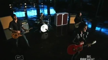 Boys Like Girls feat. Taylor Swift - Two Is Better Than One ( Високо качество) 