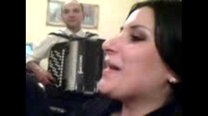 Dusica Stevanovic pee kato Suzana Jovanovic 