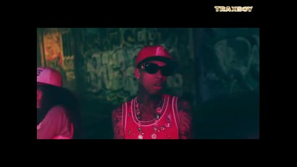 Chris Brown ft Tyga - Snapbacks Back