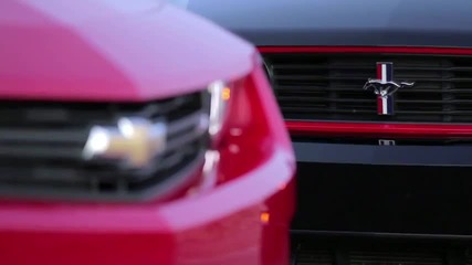 Chevrolet Camaro Zl1 vs Ford Mustang Boss 302