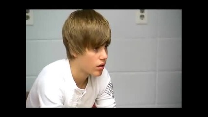 Justin Bieber Loses His Voice in Never Say Never