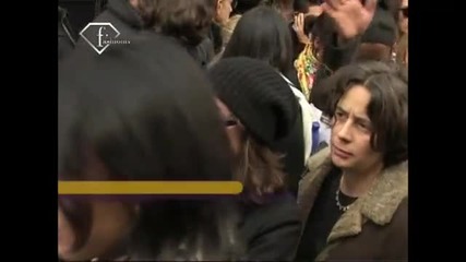 fashiontv Ftv.com - Front Door Woman Moschino Fall Winter 2009 - 10 