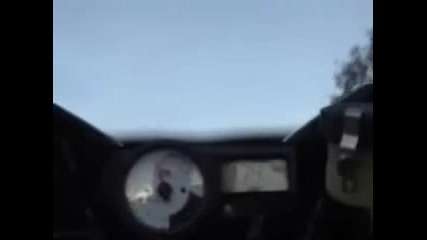 Откачалка прави wheelie със 250 Km/h 