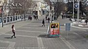 Мъж нападна с ритници жени в Бургас