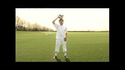 Freestyle Football Tricks - Neck Catch