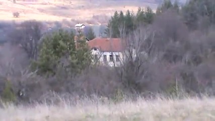Училището в село Горна Диканя
