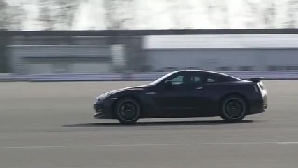 Nissan Gt - R V Spec Светът на първата пълна Видео тест на Gt Channel 