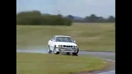 Car Handling Grip, Oversteer & Understeer explained by Tiff Needell 