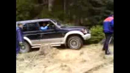 uaz i pajero govedarci