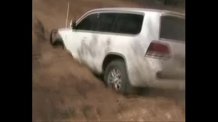 Toyota Land Cruiser 200 (2008) Off Road