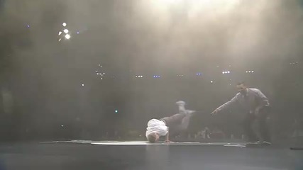 Airdit Vs Just Do It - Quarter Final - Red Bull Bc One Tokyo 2010 