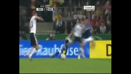 07.09.2010 Германия 2 - 0 Азербайджан гол на Лукас Подолси 