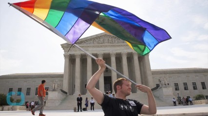 Supreme Court Extends Same-sex Marriage Nationwide