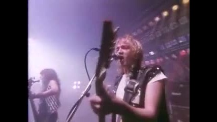 Iron Maiden - Run To The Hills