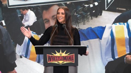Stephanie McMahon honors WWE's great past at WrestleMania 35 press conference