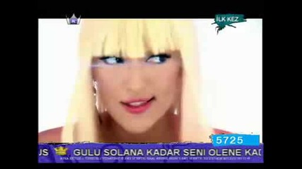 Demet Akalin - Toz Pembe Orjinal Videoklip 2009