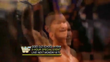 Wwe Raw се връща в старата школа!