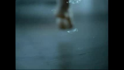 Реклама - Evian Вода
