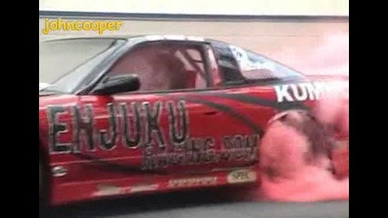 Kumho Red Smoke Burnout 