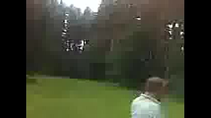 Диньо си живучка яко на Меча поляна