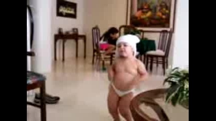 дете танцува Индиски танци 