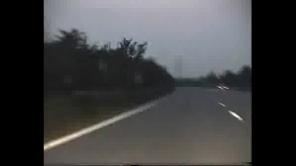 Audi S8 Вдига 300km С Мадама Зад Волана:)