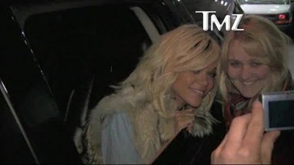 Rihanna Laughs Off Seethru Pics Did You See My 'titties'