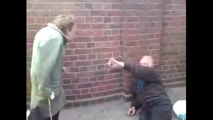 ™ Uk Granny Fight!! Real Street Footage il Mash You Up Yeah!