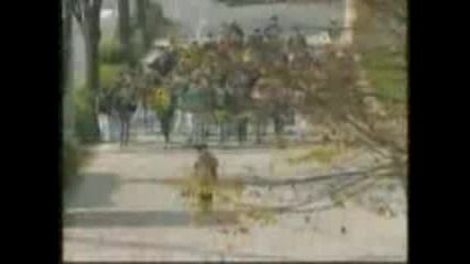 100troops
