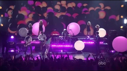 Carly Rae Jepsen - Call Me Maybe ( 2012 Billboard Music Awards )